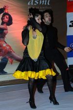 Smiley Suri at Ageless Dance show by Sandip Soparrkar in Sheesha Sky Lounge Gold on 10th Jan 2012 (55).JPG